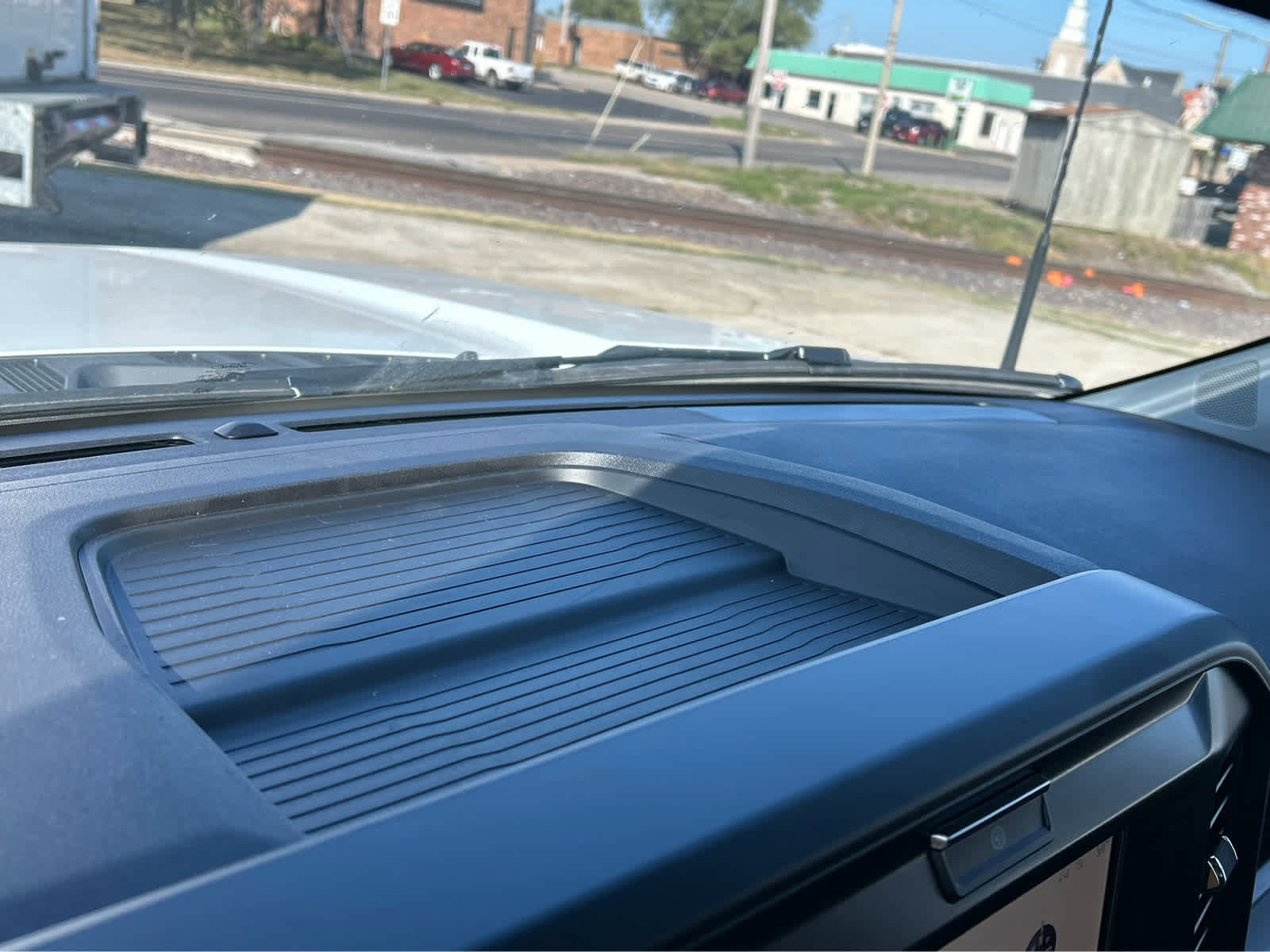 New 2025 Ford F550 4x4 Regular Cab Super Duty image 37