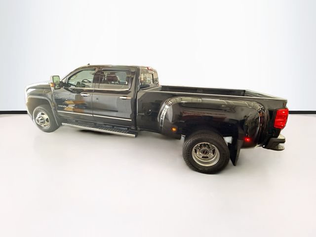 Used 2017 GMC Sierra 3500 Denali w/ Duramax Plus Package AWD/4WD image 9