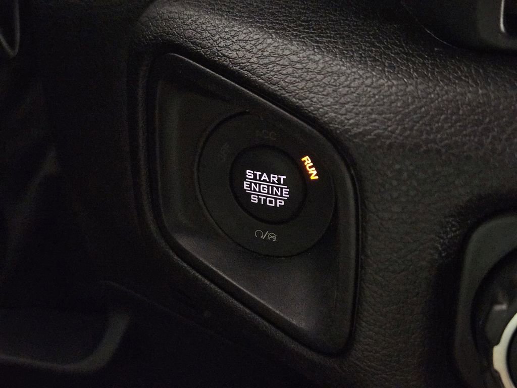 Used 2024 Jeep Wrangler Unlimited w/ Convenience Group image 16