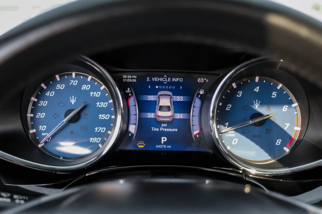 Used 2015 Maserati Quattroporte S Q4 image 17