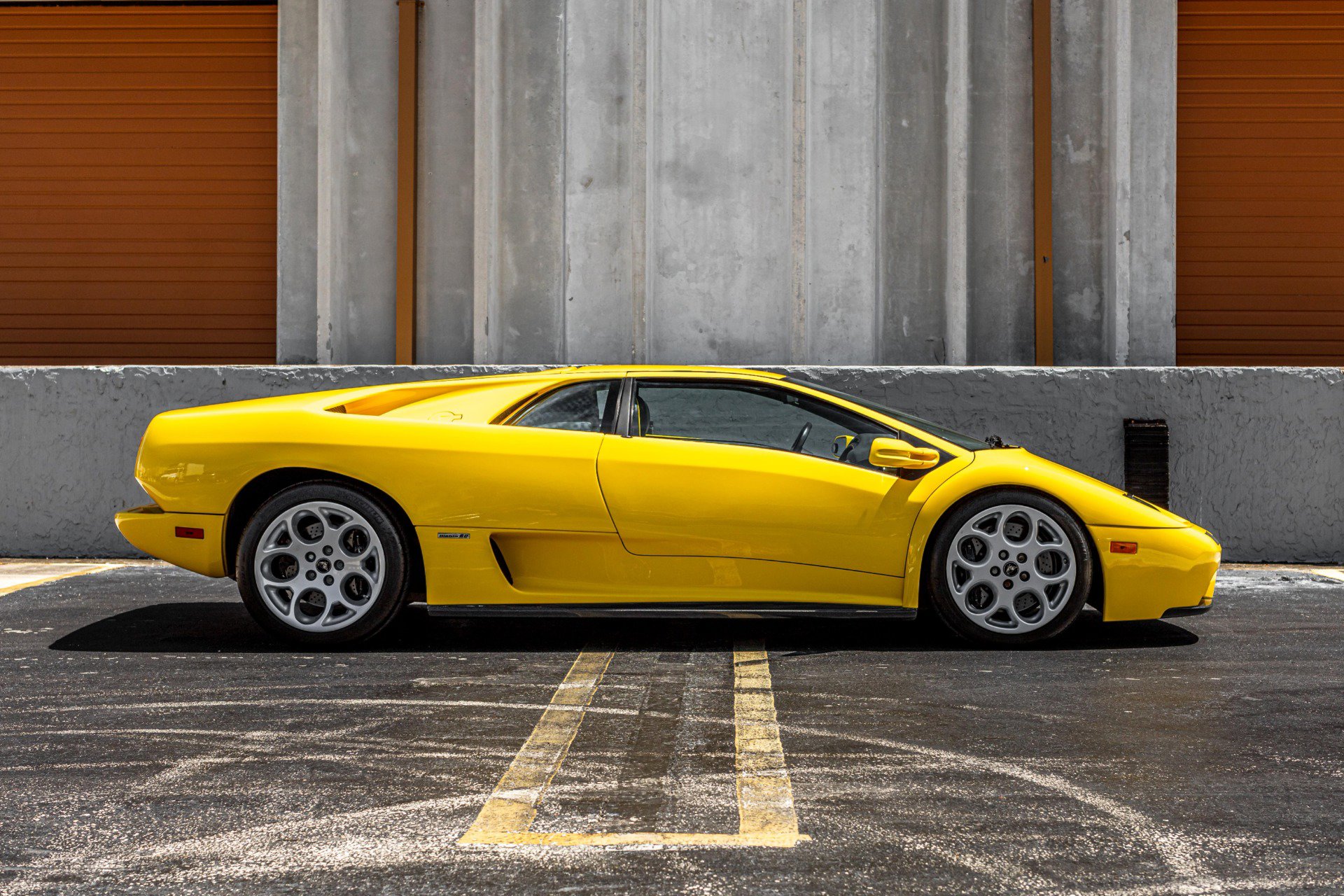 Used 2001 Lamborghini Diablo VT image 6