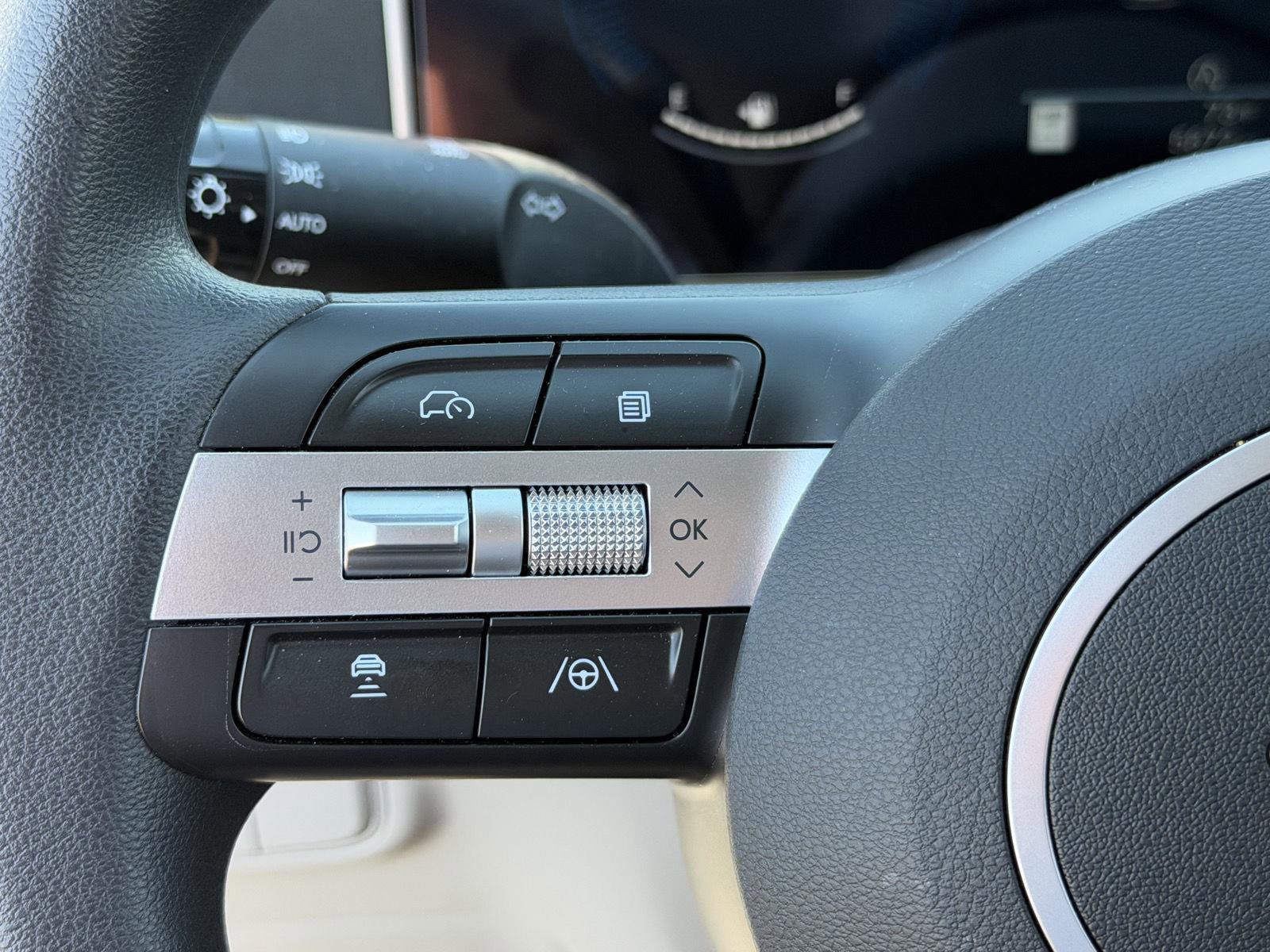 Certified 2025 Hyundai Tucson SEL image 17