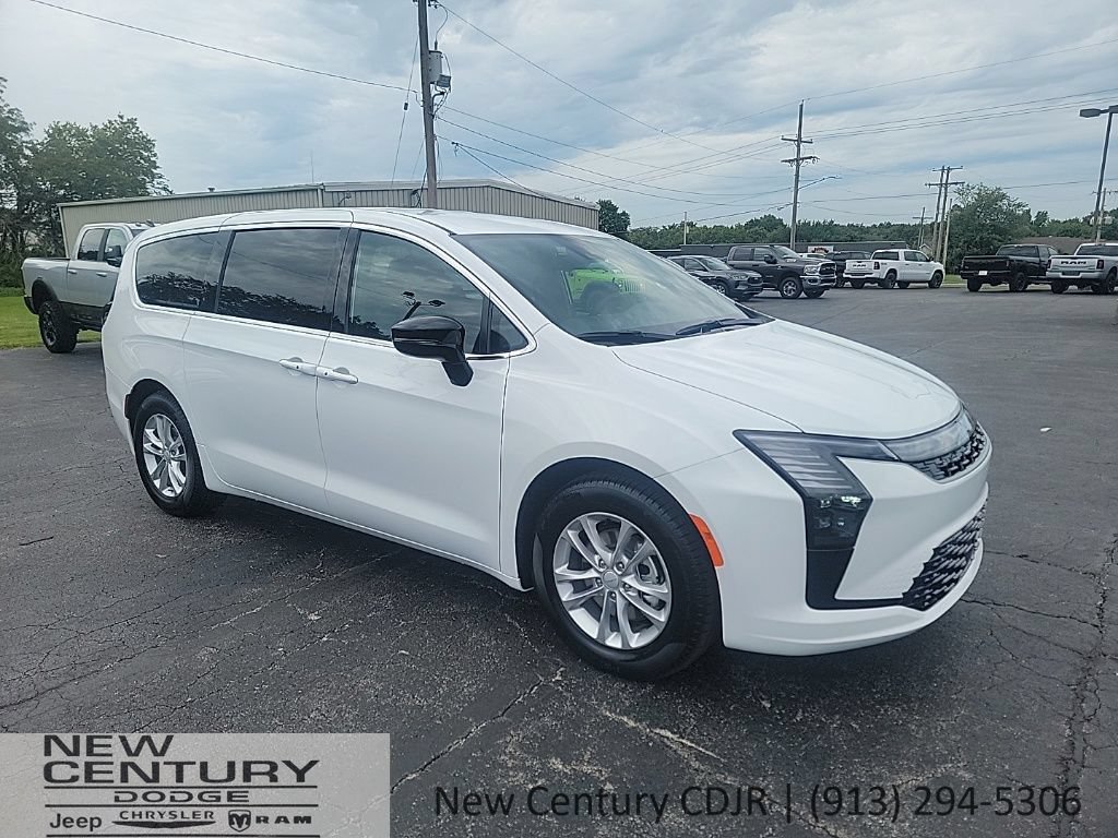 New 2027 Chrysler Pacifica Select FWD image 7
