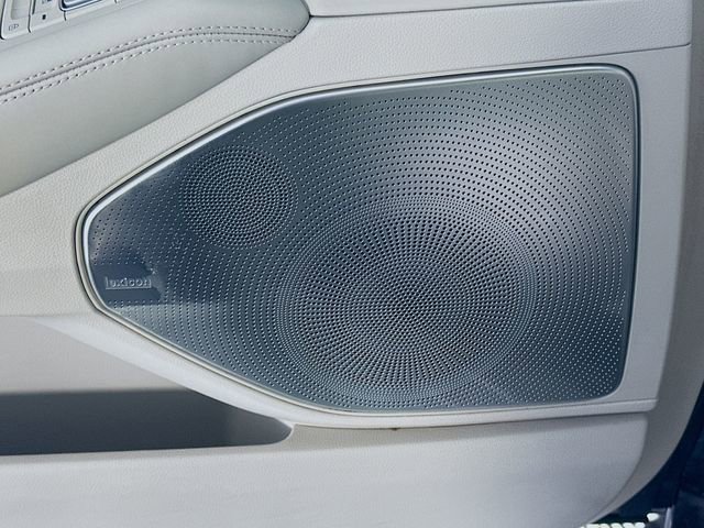 Used 2021 Genesis G90 5.0 Ultimate image 19