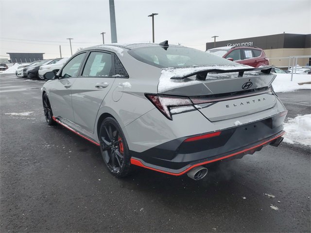 Used 2025 Hyundai Elantra N image 3