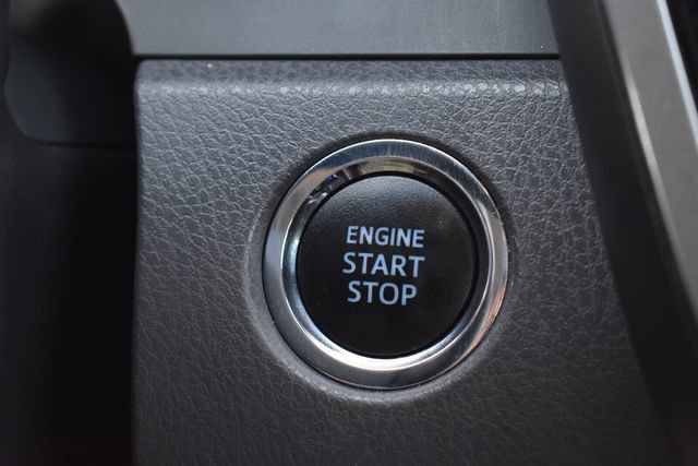 Used 2020 Toyota Camry XLE FWD image 28