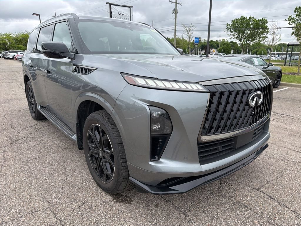 Used 2026 INFINITI QX80 4WD w/ Sport Exterior Package image 7