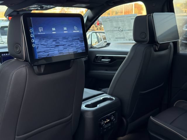 New 2026 Chevrolet Suburban Premier RWD image 21