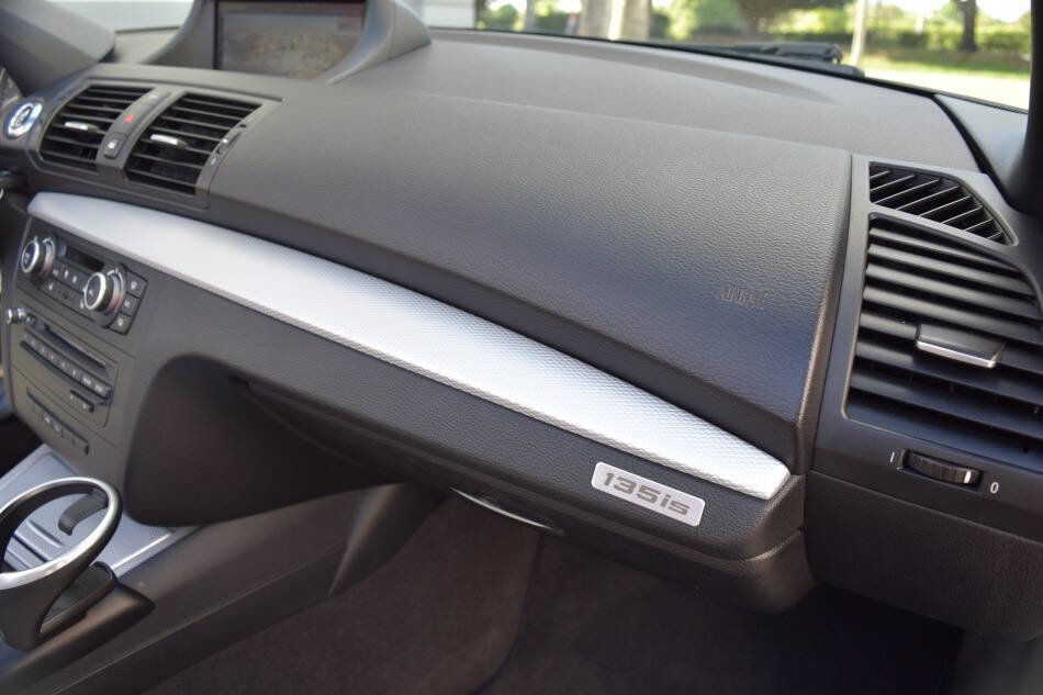 Used 2013 BMW 135is Convertible image 52