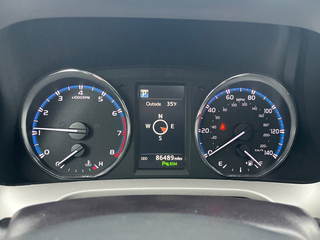 Used 2016 Toyota RAV4 Limited image 15