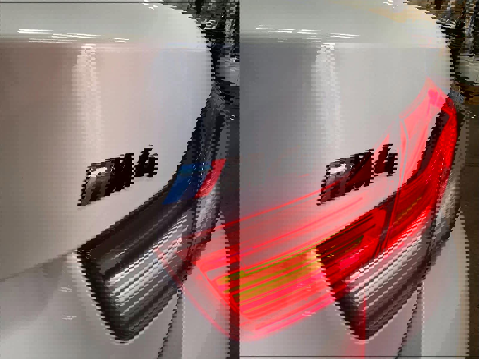 Used 2018 BMW M4 Convertible image 10