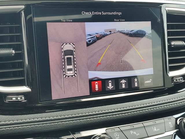 New 2027 Chrysler Pacifica Limited w/ Family Tech Group AWD/4WD image 27