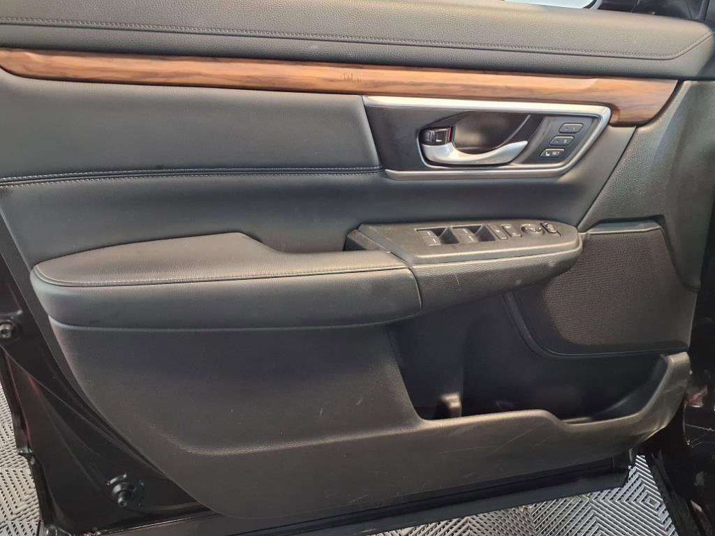 Used 2022 Honda CR-V Touring image 18