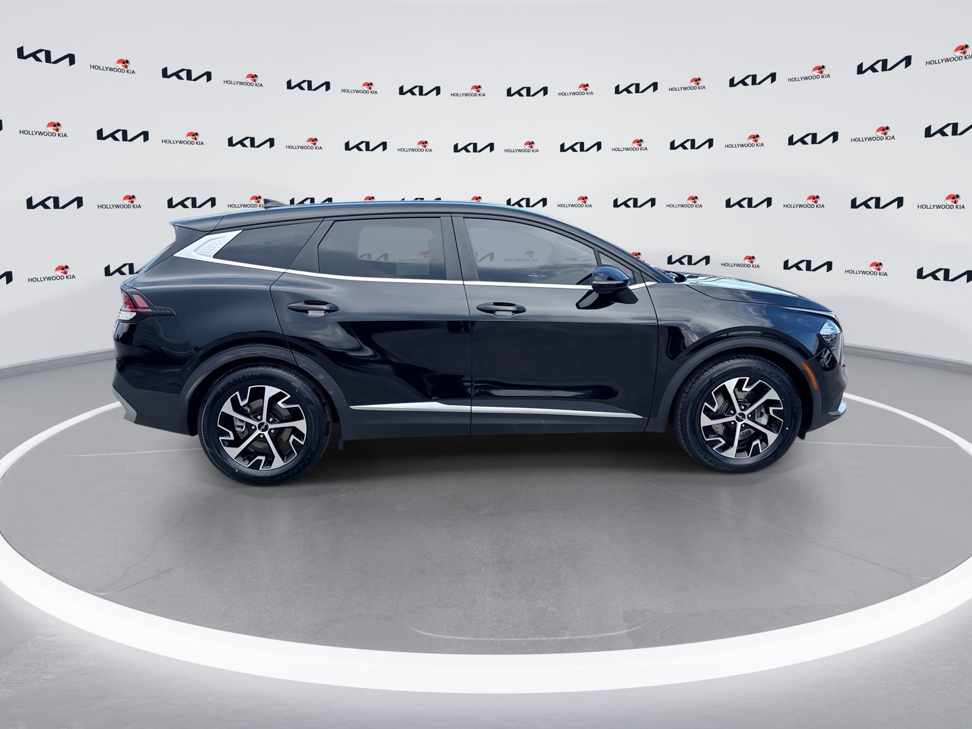 Certified 2023 Kia Sportage EX FWD image 9