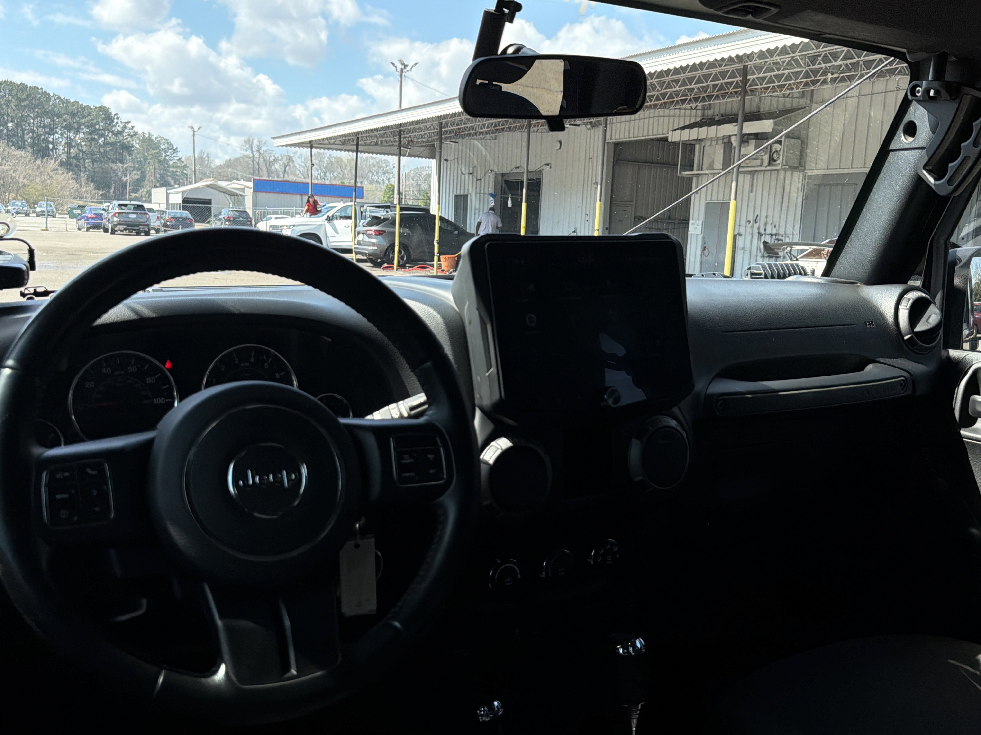 Used 2017 Jeep Wrangler Unlimited Sport w/ Connectivity Group image 28