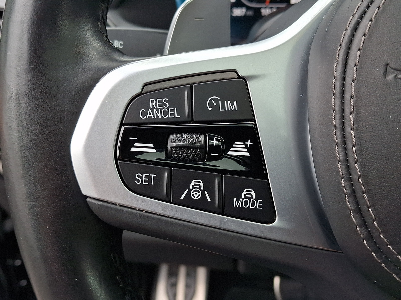 Used 2022 BMW X5 M50i AWD/4WD image 20