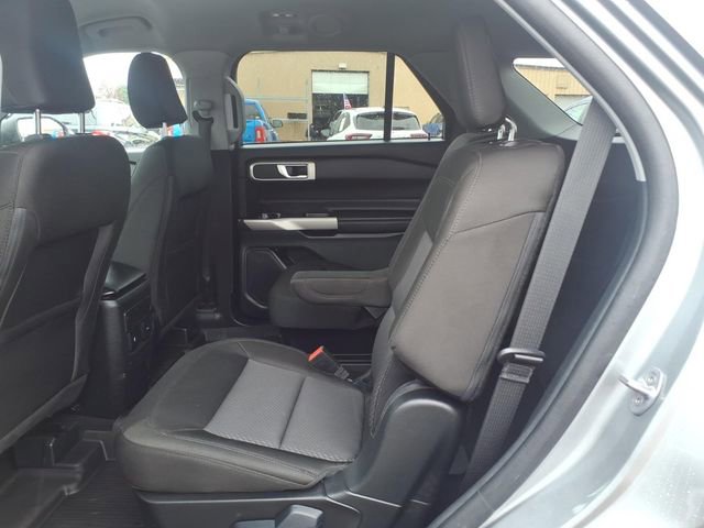 Certified 2024 Ford Explorer XLT AWD/4WD image 12
