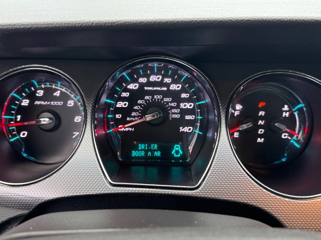 Used 2011 Ford Taurus SEL w/ 201A Rapid Spec Order Code image 24