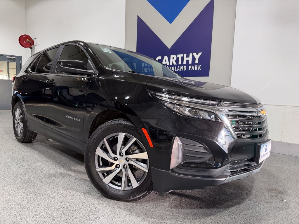 Used 2023 Chevrolet Equinox LT FWD image 2