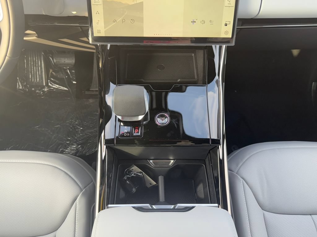 New 2026 Land Rover Range Rover Sport SE AWD/4WD image 21