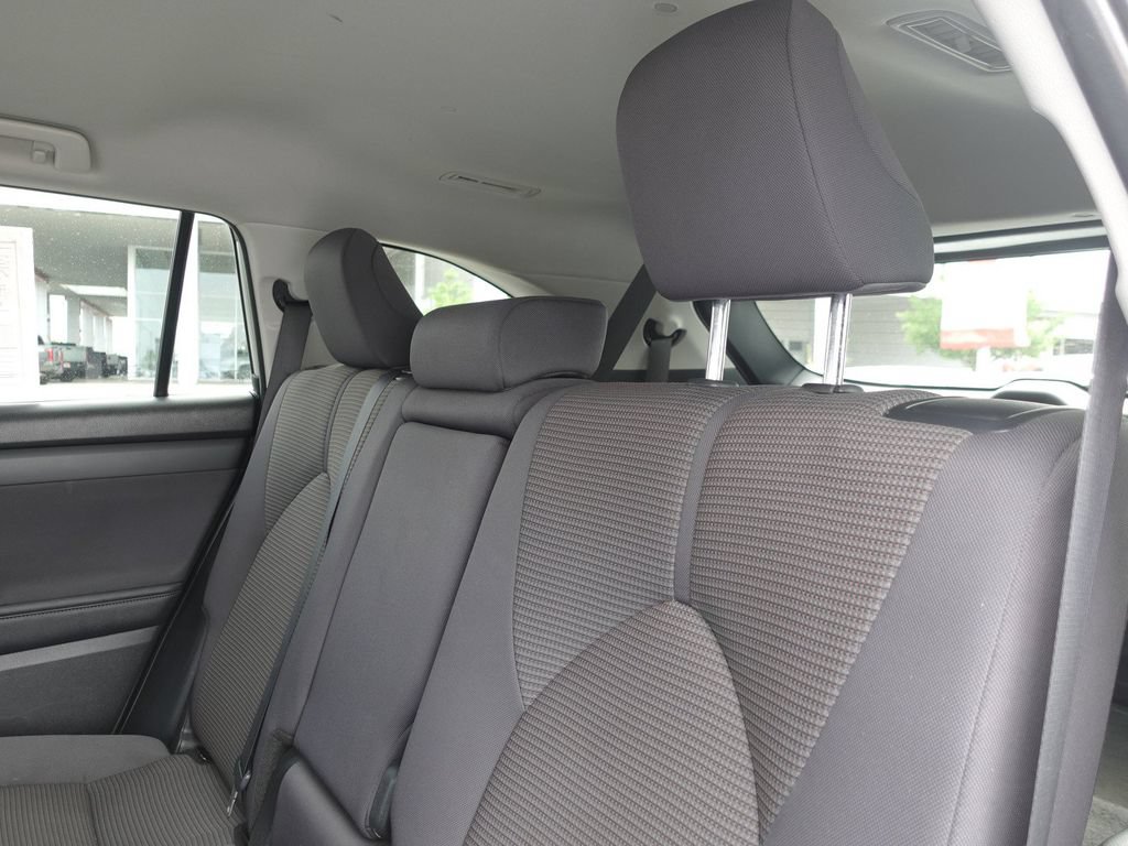 Certified 2024 Toyota Highlander LE AWD/4WD image 11