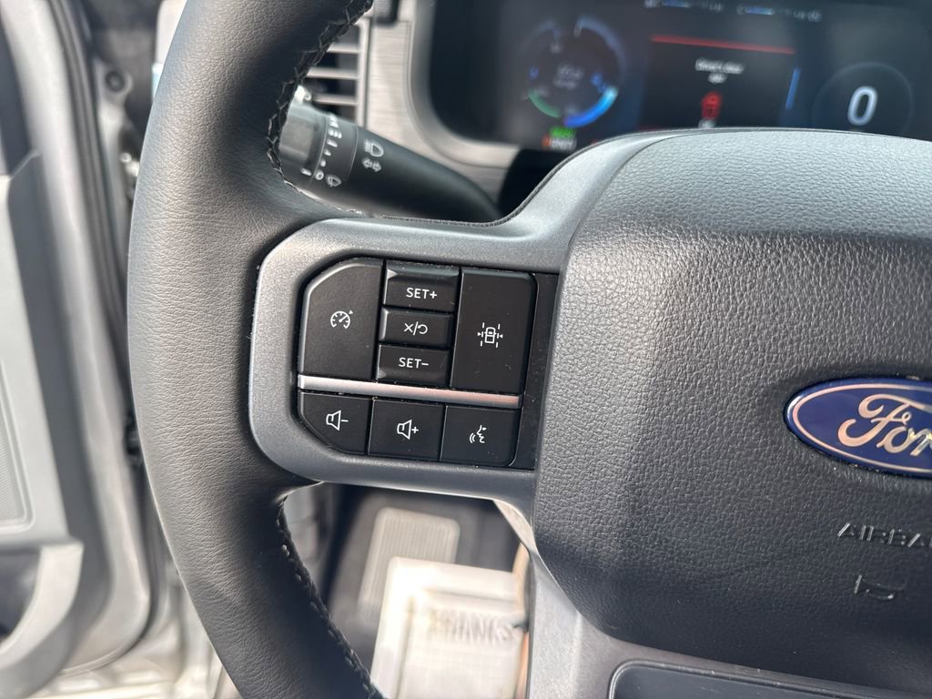 Used 2025 Ford F150 Lightning XLT AWD/4WD image 33