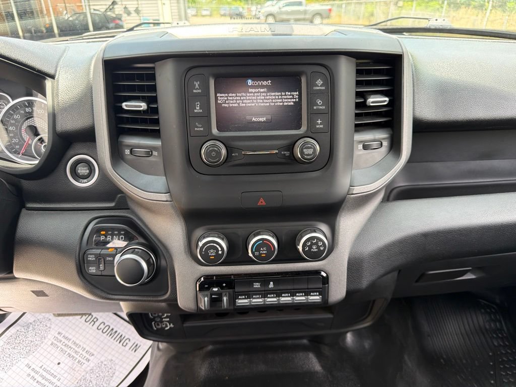 Used 2024 RAM 2500 Tradesman w/ Chrome Appearance Group AWD/4WD image 29