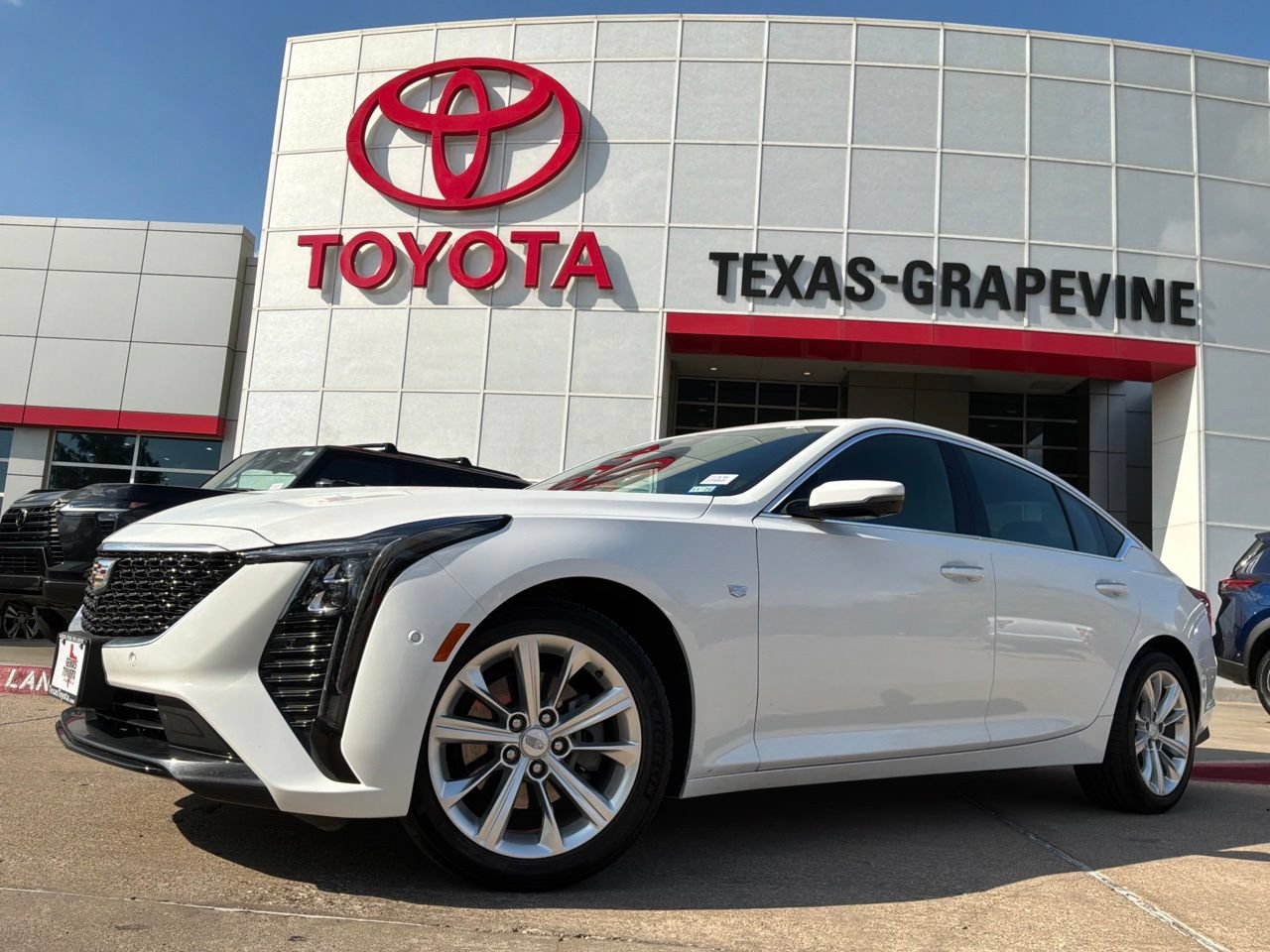 Used 2026 Cadillac CT5 Premium Luxury AWD/4WD image 2