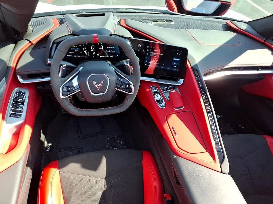 Used 2024 Chevrolet Corvette Stingray Preferred Conv w/ Battery Protection Package image 19