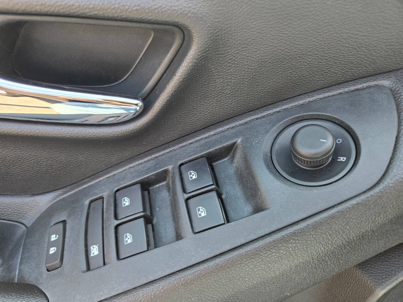 Used 2020 Chevrolet Trax LT FWD image 14