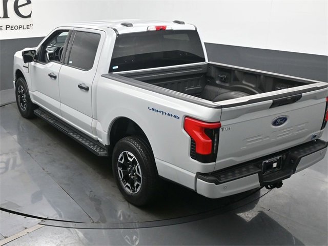 Used 2023 Ford F150 Lightning XLT image 38