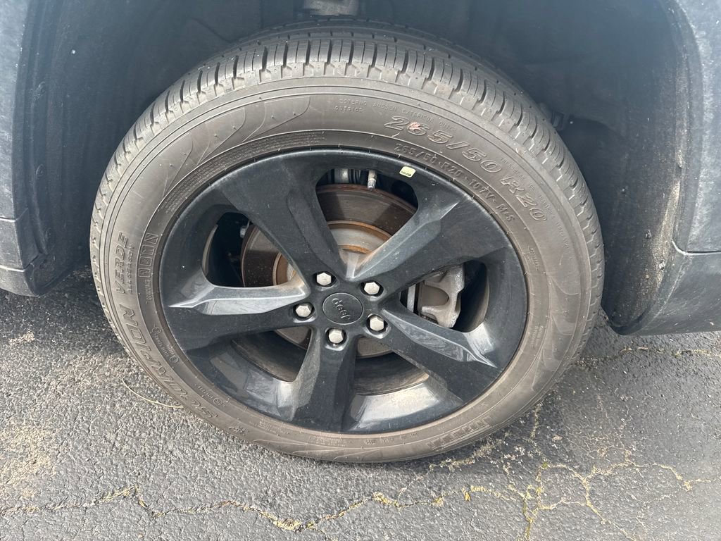 Used 2025 Jeep Grand Cherokee L Limited w/ Luxury Tech Group II AWD/4WD image 7