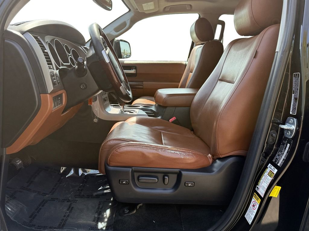 Used 2015 Toyota Sequoia Platinum image 11