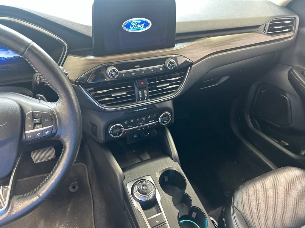 Used 2020 Ford Escape Titanium AWD/4WD image 5