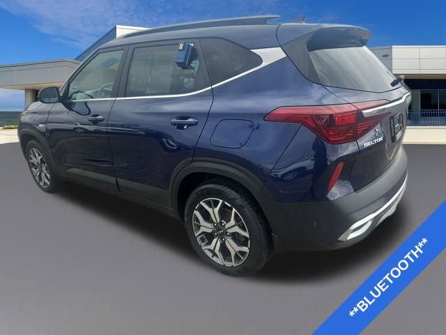 Used 2023 Kia Seltos EX image 3