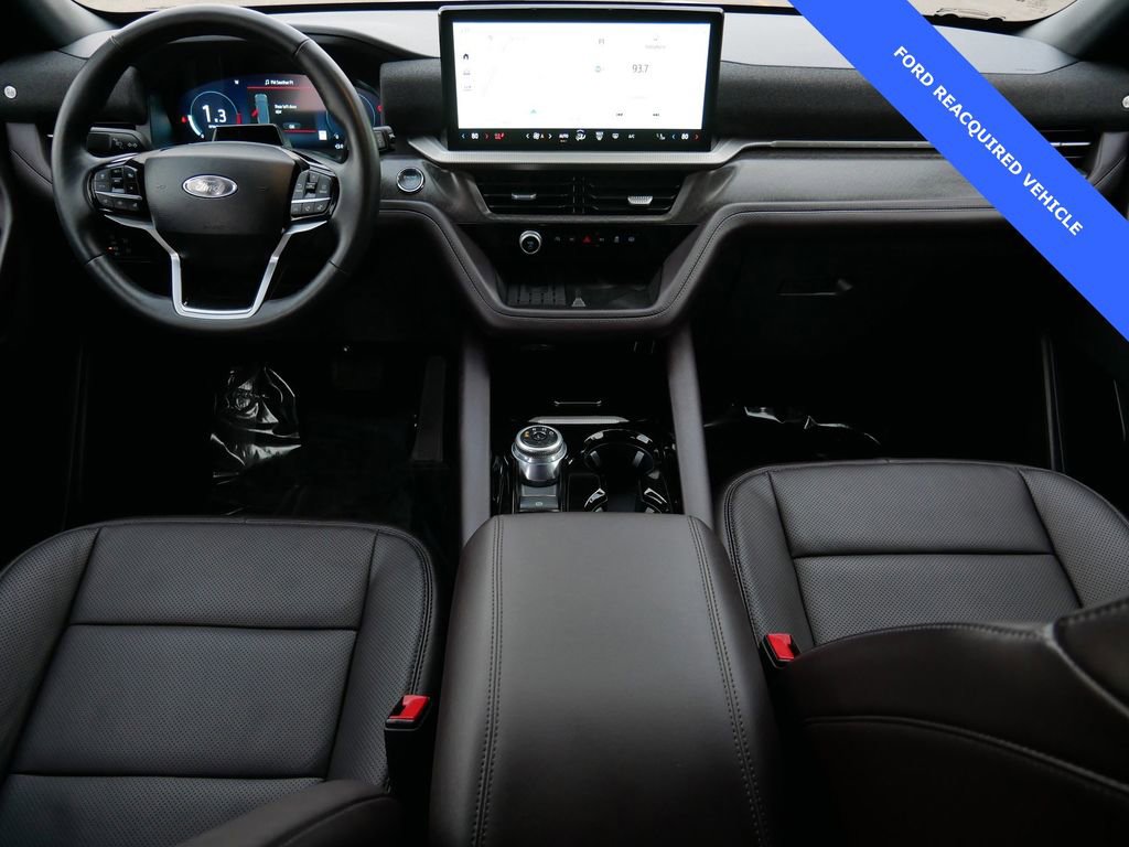 Used 2025 Ford Explorer Platinum w/ LUX Leather Package image 13