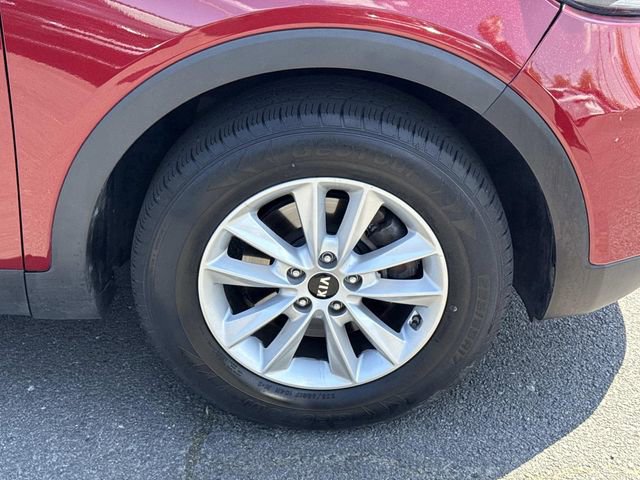 Used 2020 Kia Sorento LX FWD image 7