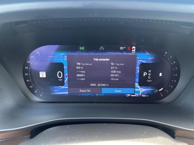 Certified 2023 Volvo XC40 B5 Plus w/ Climate Package AWD/4WD image 23