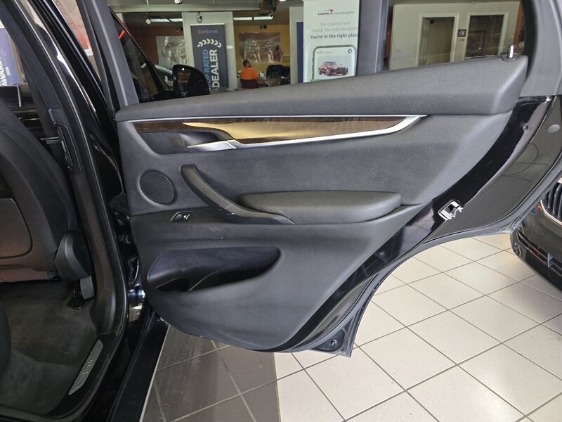 Used 2018 BMW X5 xDrive35i AWD/4WD image 16