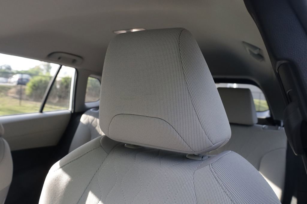 Used 2023 Toyota Corolla Cross LE image 27