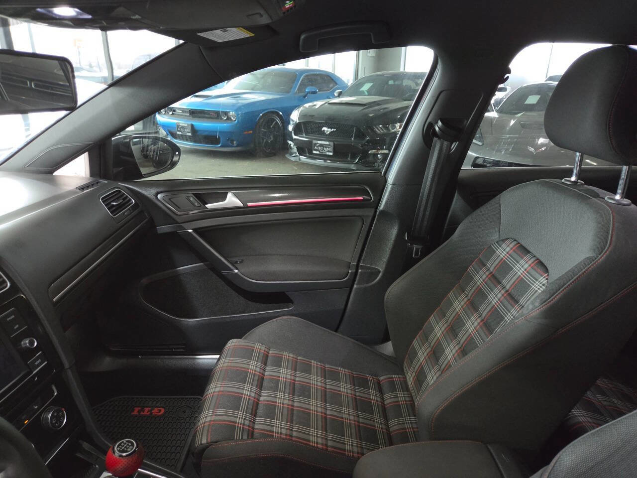 Used 2020 Volkswagen GTI S image 15