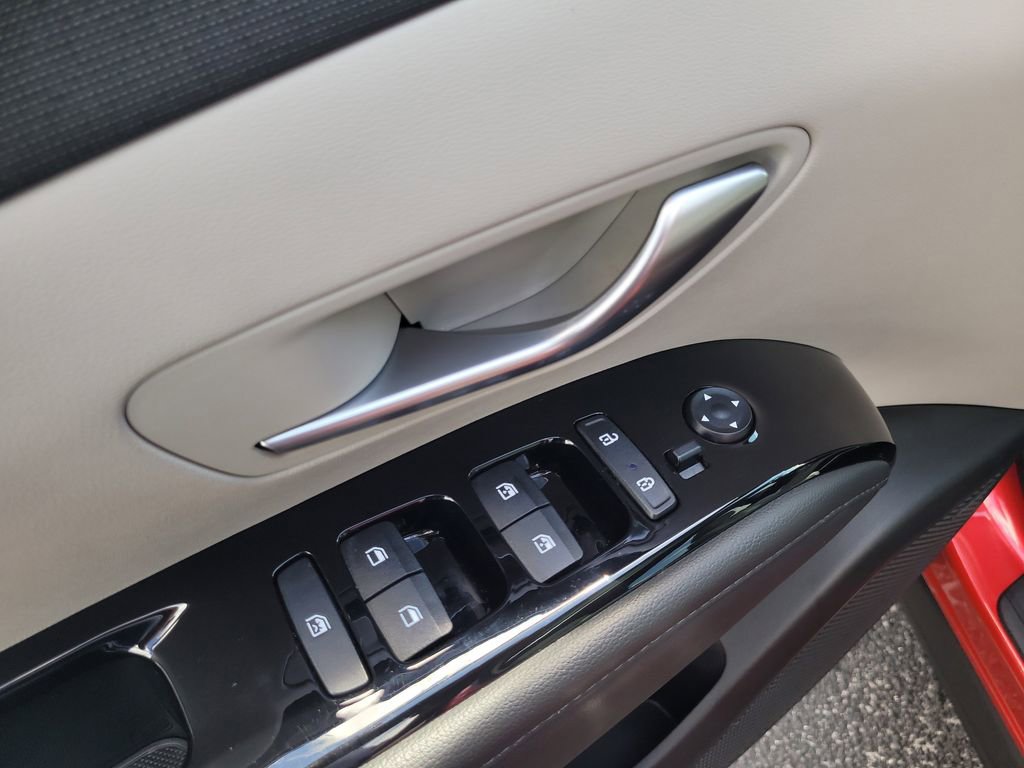Used 2023 Hyundai Tucson Limited image 15