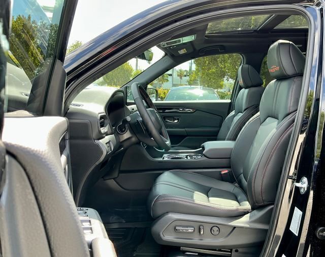 New 2026 Honda Pilot TrailSport image 8