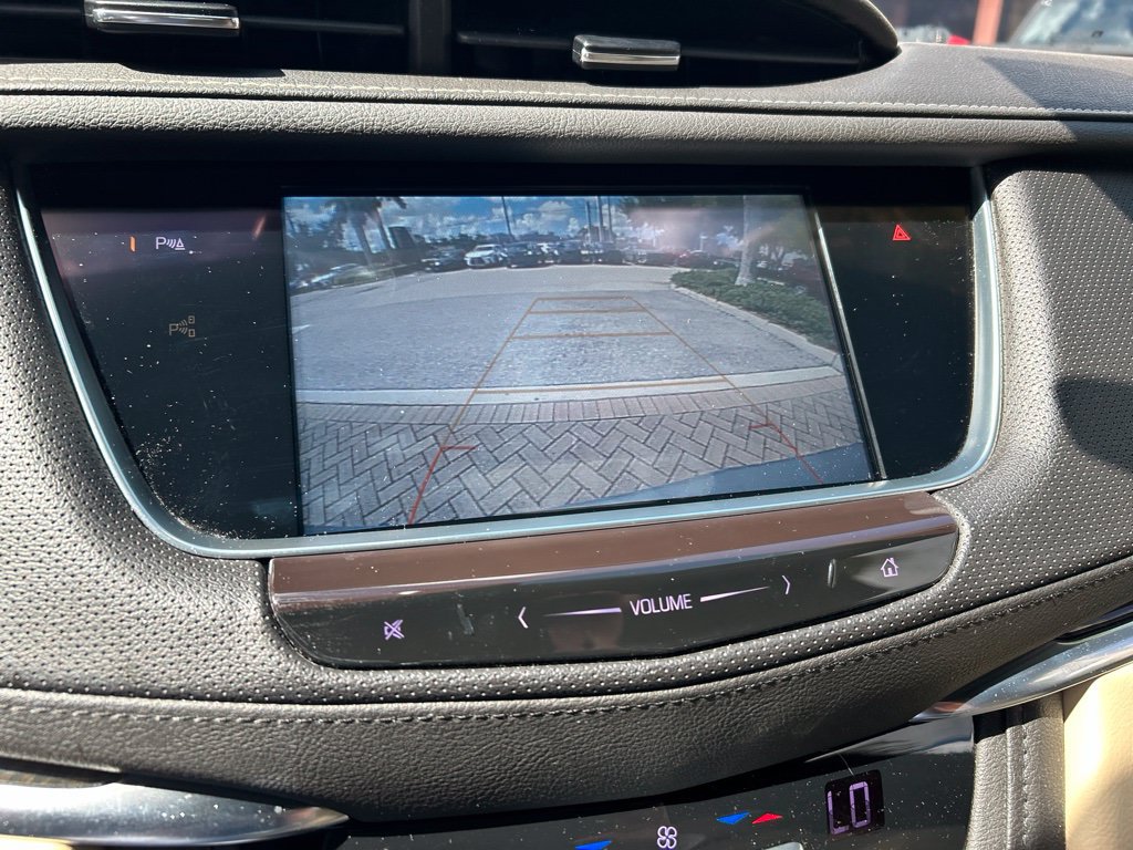 Used 2018 Cadillac XT5 FWD w/ LPO, Wheel Lock Package image 16