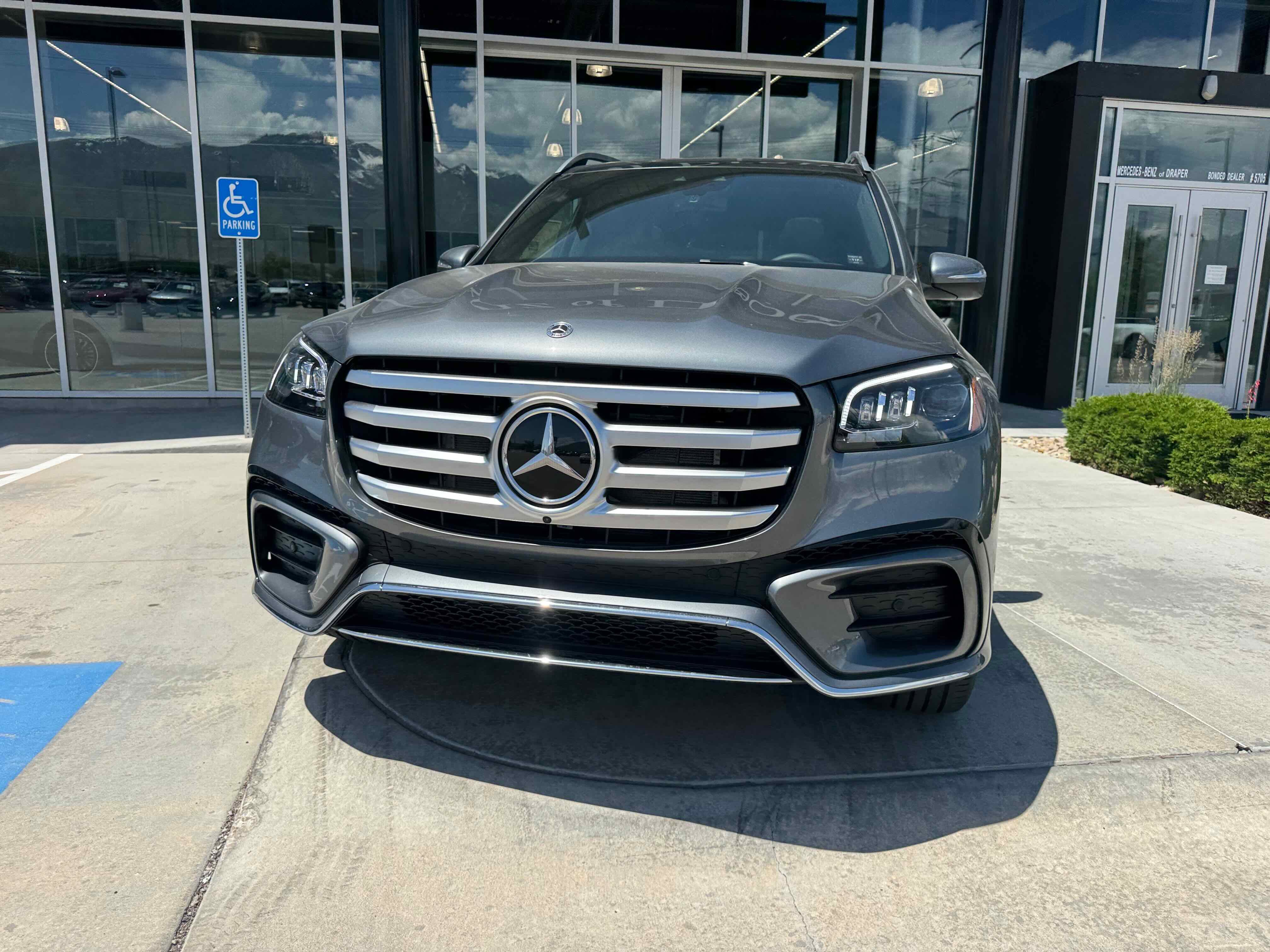 New 2025 Mercedes-Benz GLS 580 4MATIC image 12