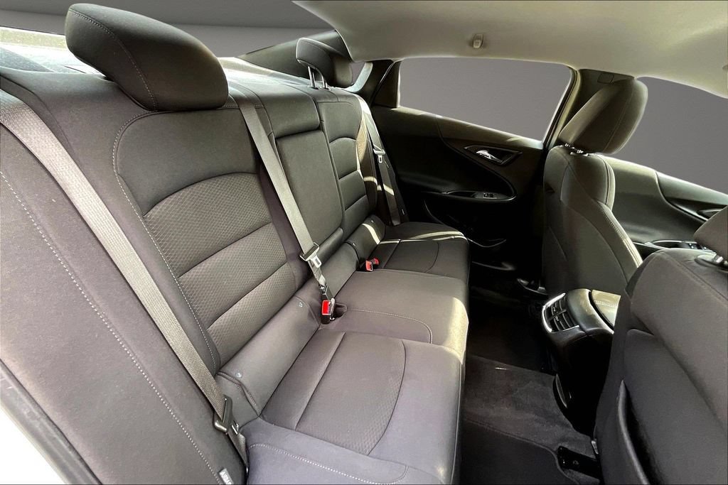 Used 2024 Chevrolet Malibu LT FWD image 28