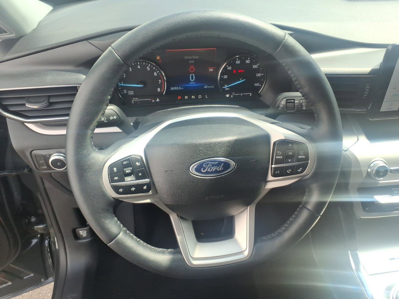 Certified 2023 Ford Explorer XLT w/ Equipment Group 202A AWD/4WD image 15