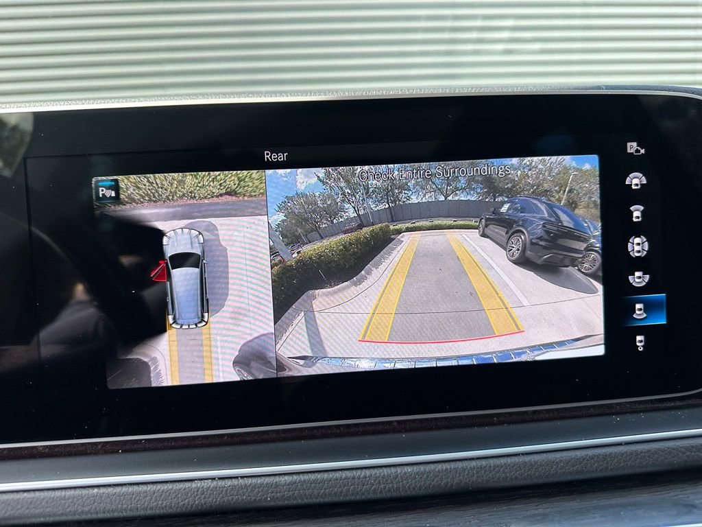 Used 2023 Mercedes-Benz GLS 450 4MATIC image 30