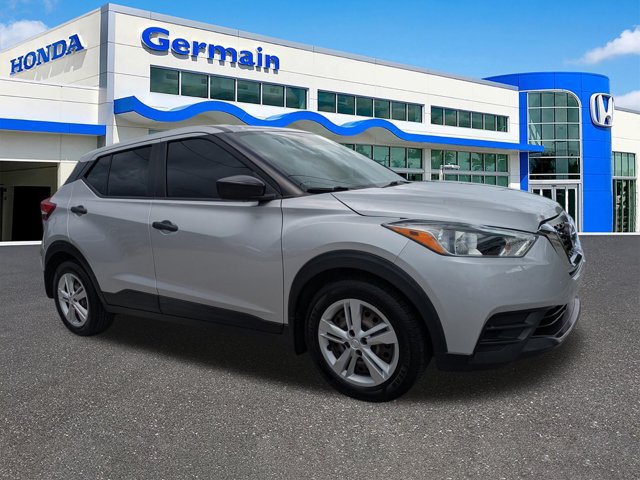 Used 2020 Nissan Kicks S FWD image 3