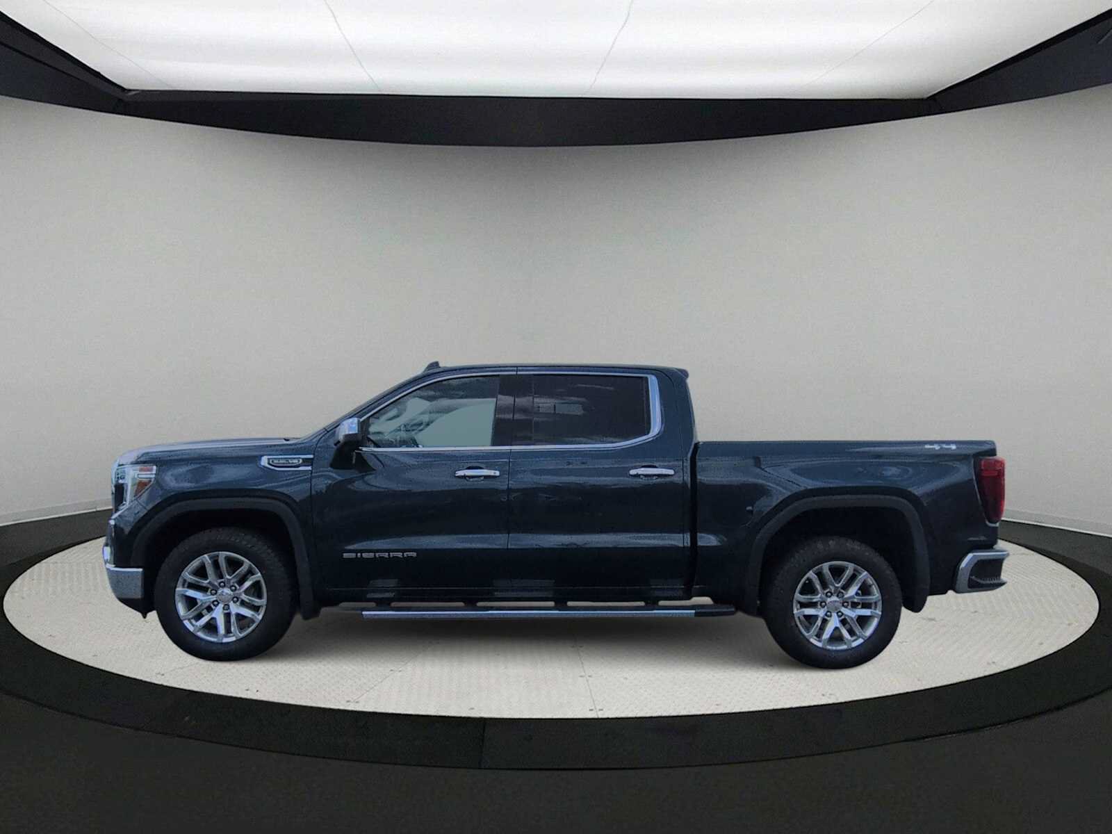 Used 2021 GMC Sierra 1500 SLT w/ SLT Premium Plus Package AWD/4WD image 5